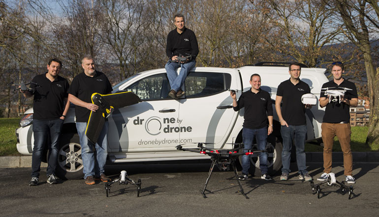 Equipo Drone by Drone